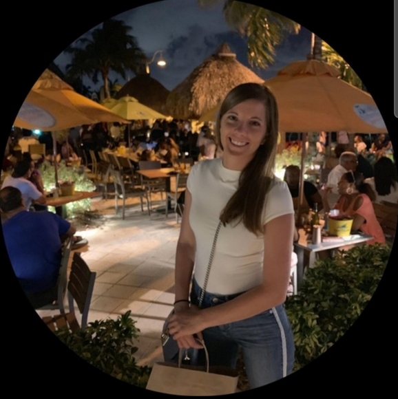 Meet your Posher, Brittany - Picture 2 of 2